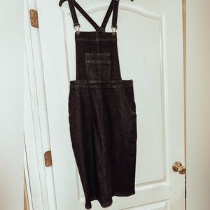 Main St exchange jumper. Black denim